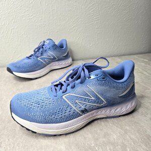 New Balance Women's Athletic Shoes in Blue and White